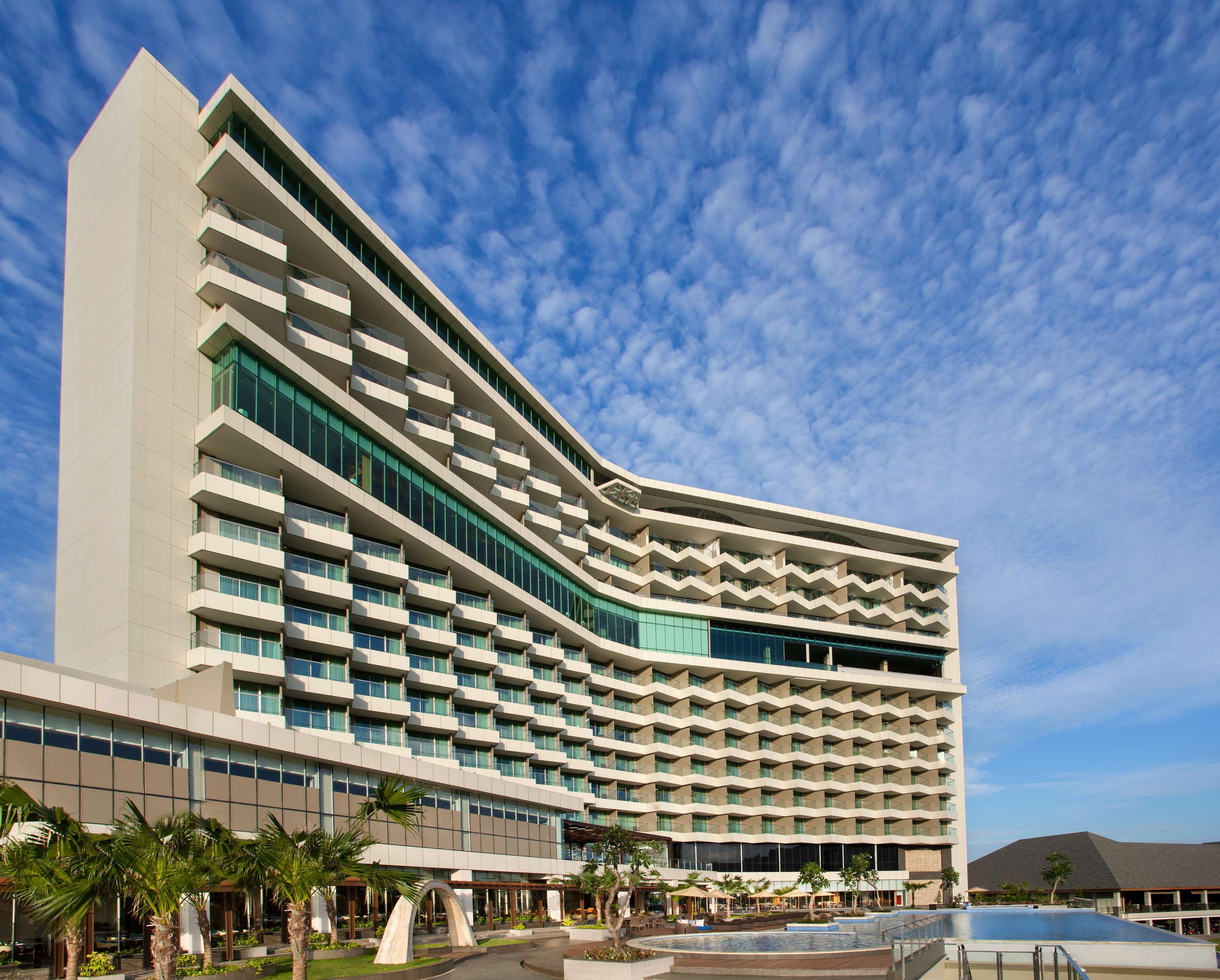 Radisson Golf & Convention Center Batam Hotel Exterior photo
